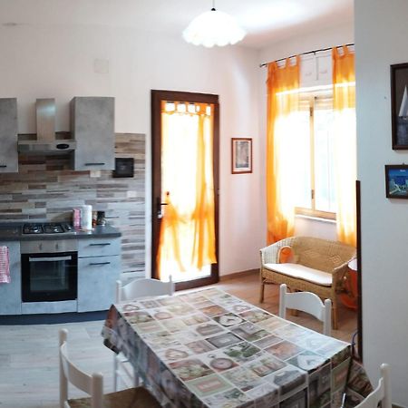 Casa Vacanze"Il Bouganville" 卡尔博尼亚 外观 照片