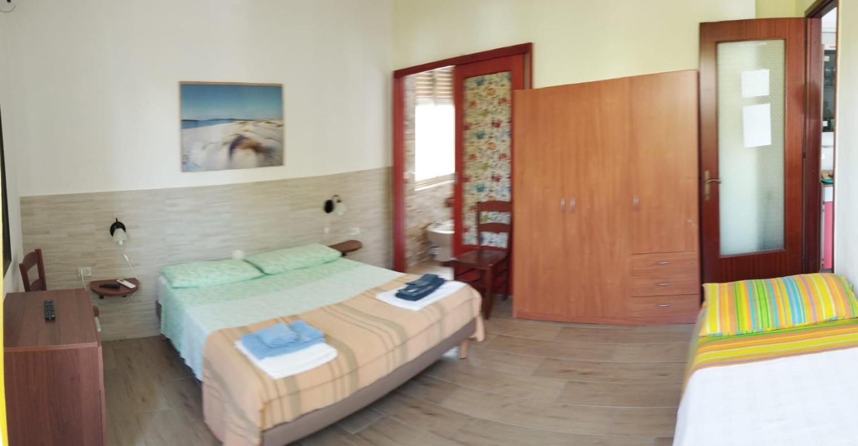 Casa Vacanze"Il Bouganville" 卡尔博尼亚 外观 照片